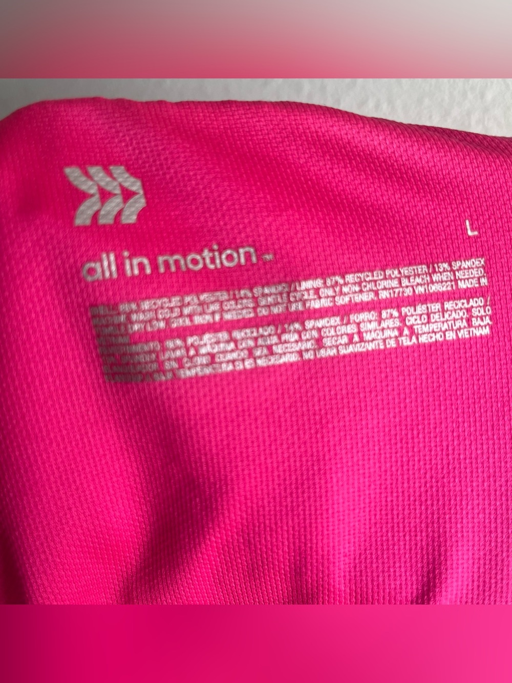all in motion women’s active light high-rise berry pink shorts 3” - Picture 3 of 3